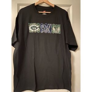Wisconsin Pro Sports Teams Men's T-shirt size XL